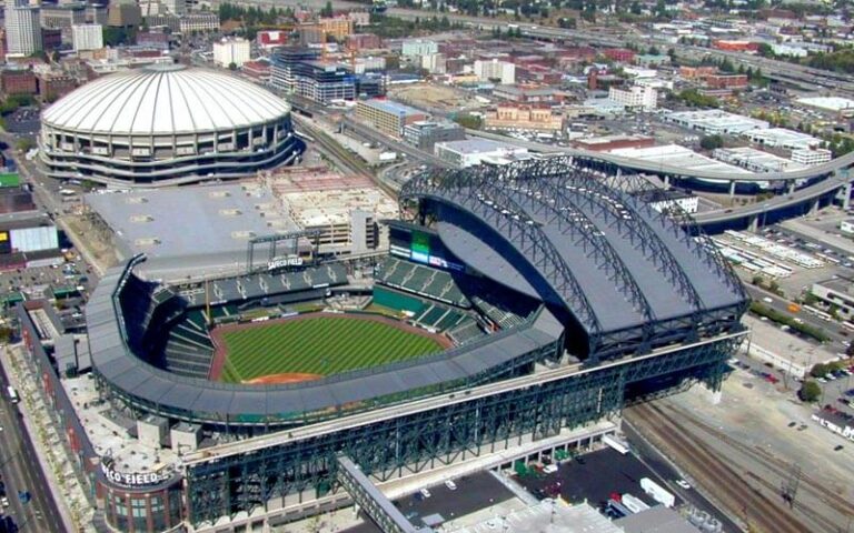 杨与里萨谢,合砍,老鹰大胜雄,90vs体育首页,即时比分,比分直播,足球比分直播,90vs官网